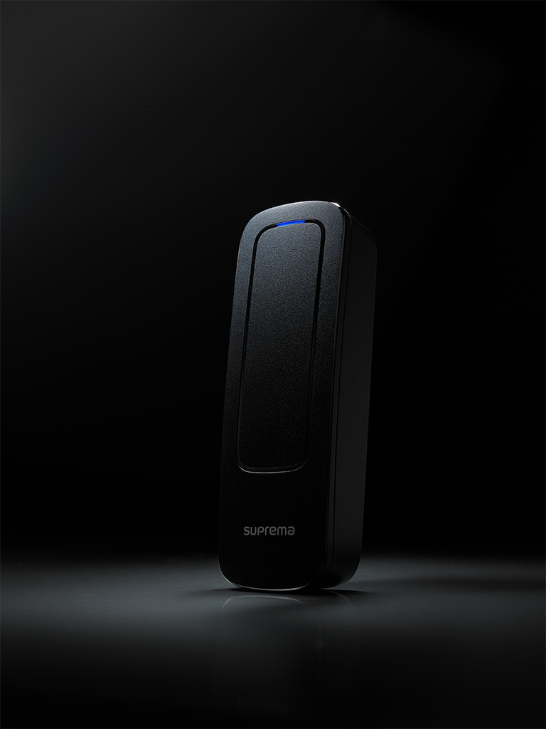 Controlador de 1 puerta uso exterior,Lector de Tarjetas Multitecnolgia, NFC y Bluetooth